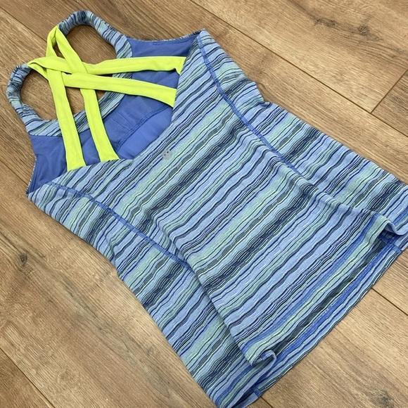 Lululemon Top - Picture 7 of 10